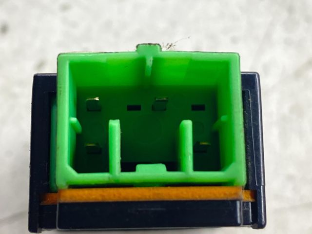 bontott MAZDA 323 Kapcsoló (Magában)