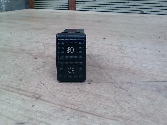 bontott MAZDA 323 Ködfényszóró (Pozíciófüggetlen)