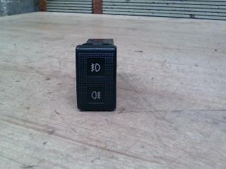 bontott MAZDA 323 Ködfényszóró (Pozíciófüggetlen)