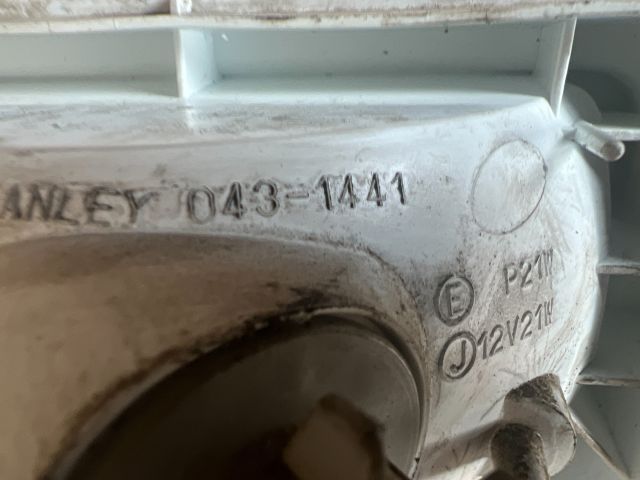 bontott MAZDA 323 Ködzárófény