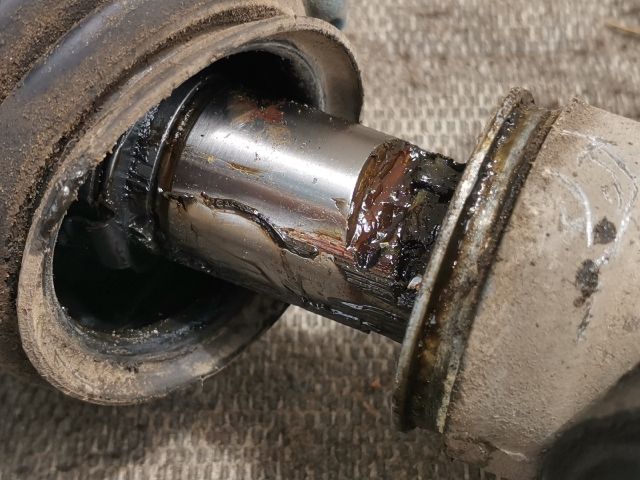 bontott MAZDA 323 Kormánymű Szervós