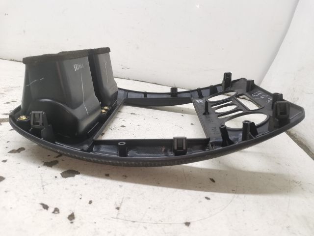 bontott MAZDA 323 Középkonzol Keret