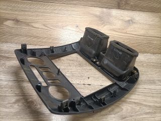 bontott MAZDA 323 Középkonzol Keret