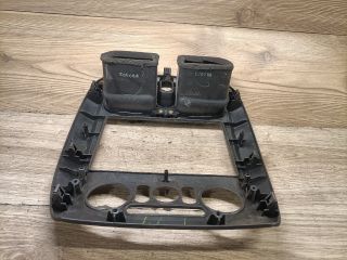 bontott MAZDA 323 Középkonzol Keret