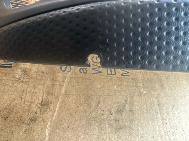 bontott MAZDA 323 Középkonzol Keret