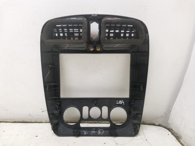 bontott MAZDA 323 Középkonzol Keret