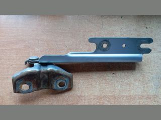 bontott MAZDA 323 Motorháztető Bal Zsanér