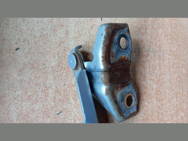 bontott MAZDA 323 Motorháztető Jobb Zsanér