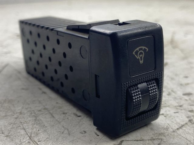 bontott MAZDA 323 Műszerfal Fényerő Szabályzó