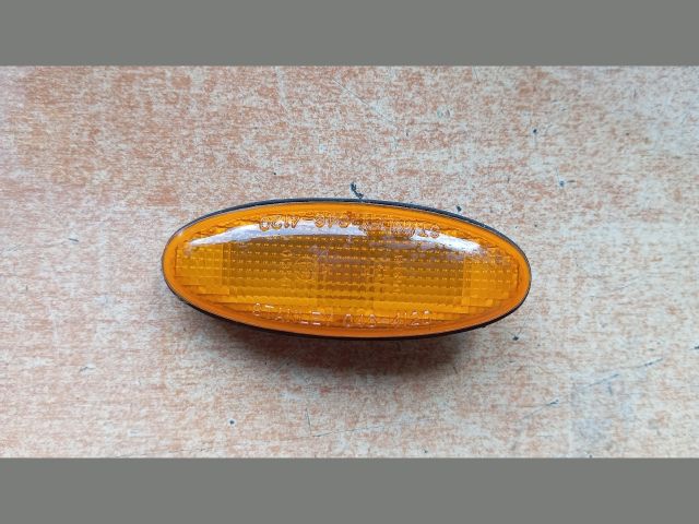 bontott MAZDA 323 Sárvédő Irányjelző (Pozíciófüggetlen)