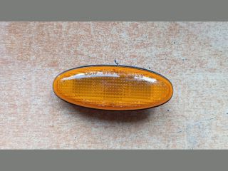 bontott MAZDA 323 Sárvédő Irányjelző (Pozíciófüggetlen)