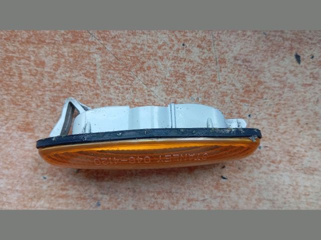 bontott MAZDA 323 Sárvédő Irányjelző (Pozíciófüggetlen)