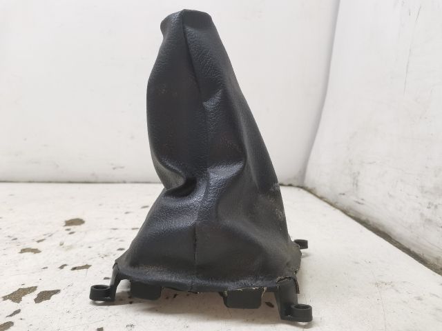 bontott MAZDA 323 Váltószoknya