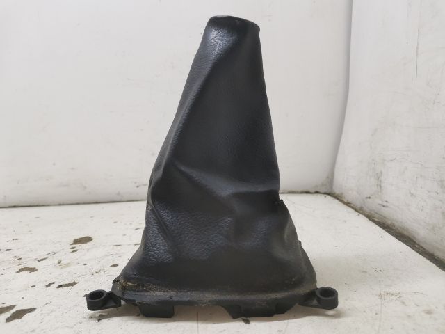 bontott MAZDA 323 Váltószoknya