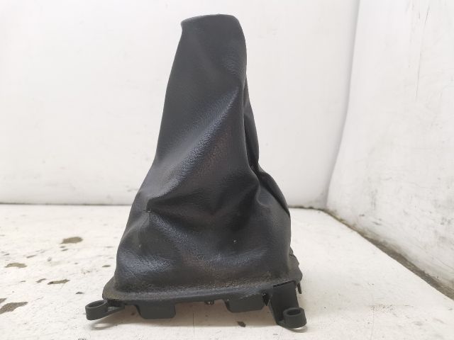 bontott MAZDA 323 Váltószoknya