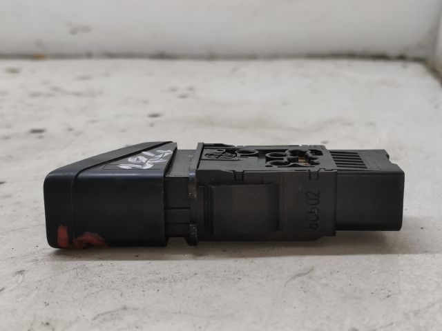 bontott MAZDA 323 Vészvillogó Kapcsoló