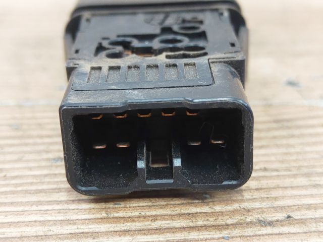 bontott MAZDA 323 Vészvillogó Kapcsoló