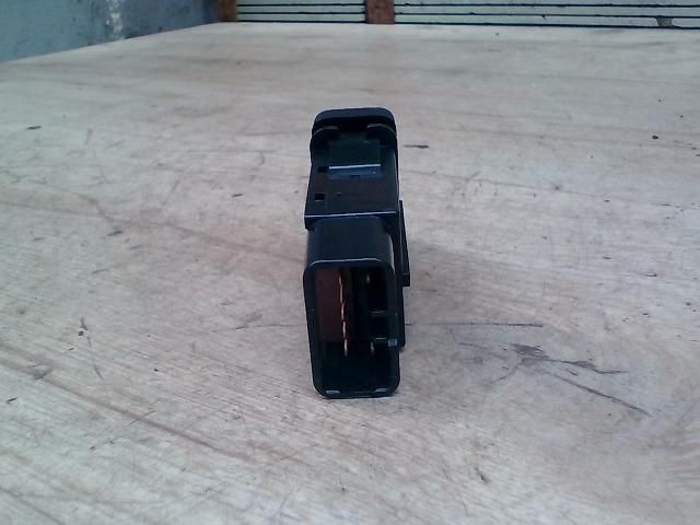 bontott MAZDA 323 Vészvillogó Kapcsoló