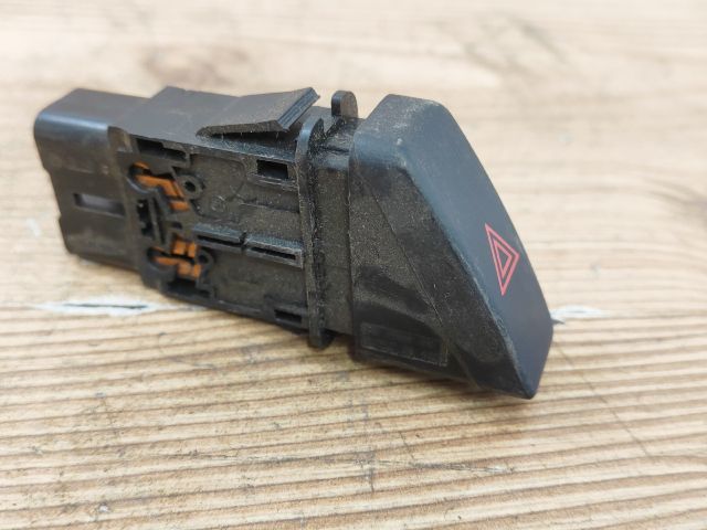 bontott MAZDA 323 Vészvillogó Kapcsoló