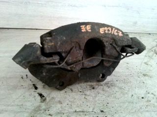 bontott MAZDA 5 Jobb első Féknyereg Munkahengerrel