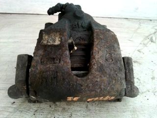 bontott MAZDA 5 Jobb első Féknyereg Munkahengerrel