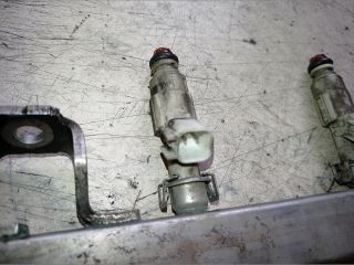 bontott MAZDA 5 Porlasztó (1 db)