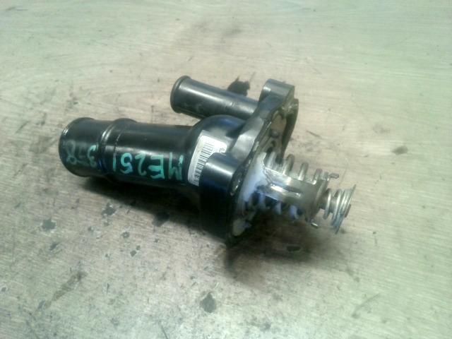 bontott MAZDA 5 Termosztátház