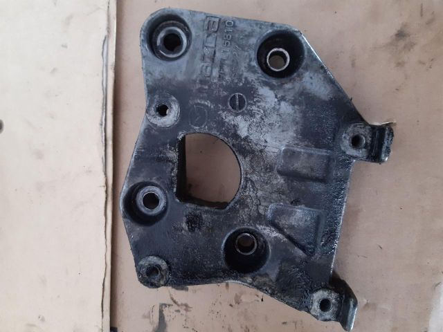 bontott MAZDA 5 Generátor Tartó Bak