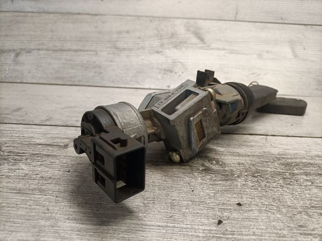 bontott MAZDA 5 Gyújtáskapcsoló Házzal