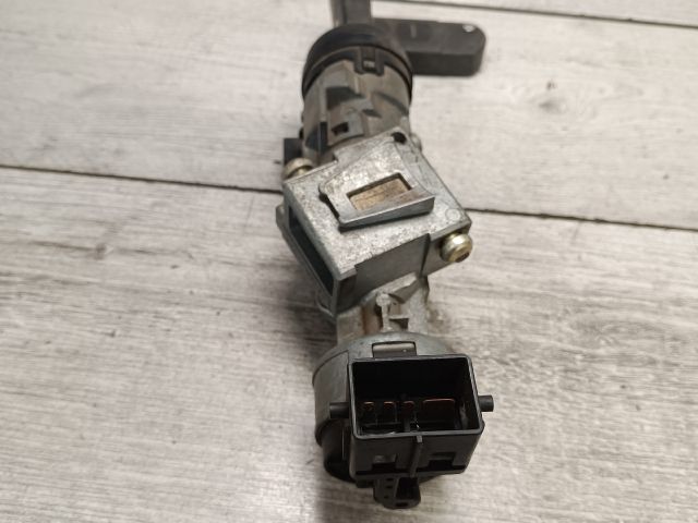 bontott MAZDA 5 Gyújtáskapcsoló Házzal