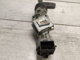 bontott MAZDA 5 Gyújtáskapcsoló Házzal