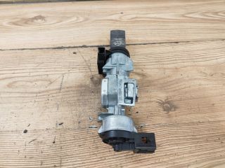 bontott MAZDA 5 Gyújtáskapcsoló Házzal