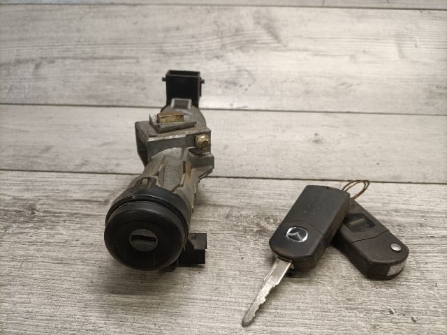 bontott MAZDA 5 Gyújtáskapcsoló Házzal