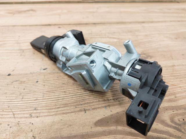 bontott MAZDA 5 Gyújtáskapcsoló