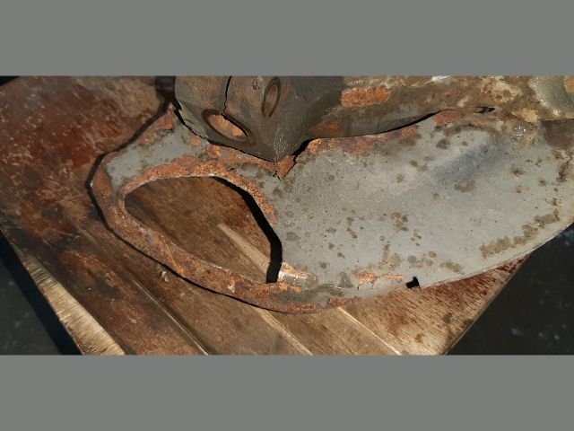 bontott MAZDA 5 Jobb első Csonkállvány Kerékaggyal