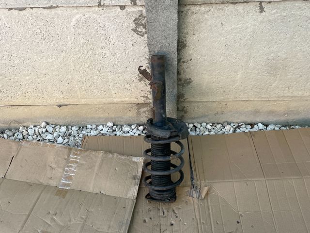 bontott MAZDA 5 Jobb első Gólyaláb (Lengécsillapító, Rugó)