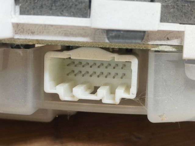 bontott MAZDA 5 Kilométeróra