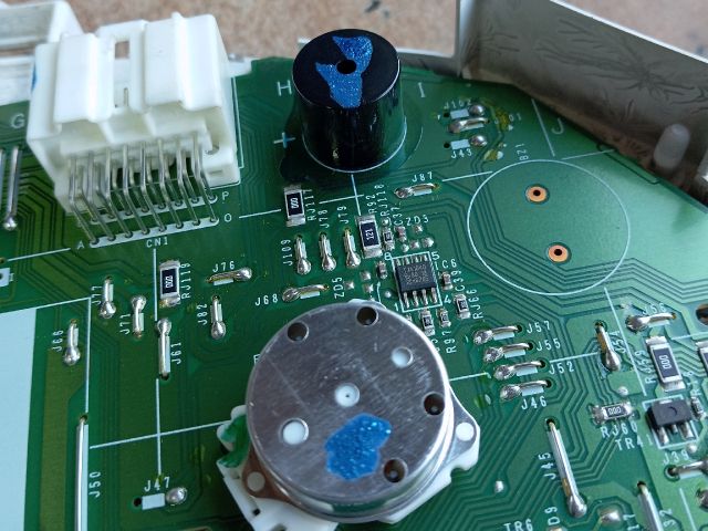 bontott MAZDA 5 Kilométeróra