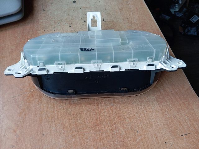 bontott MAZDA 5 Kilométeróra