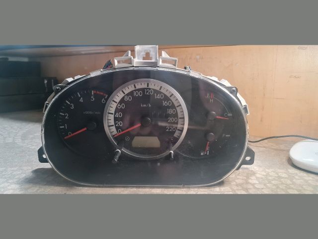 bontott MAZDA 5 Kilométeróra