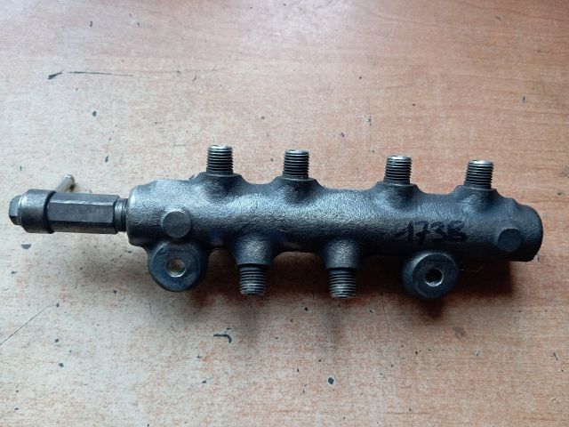 bontott MAZDA 5 Közösnyomócső