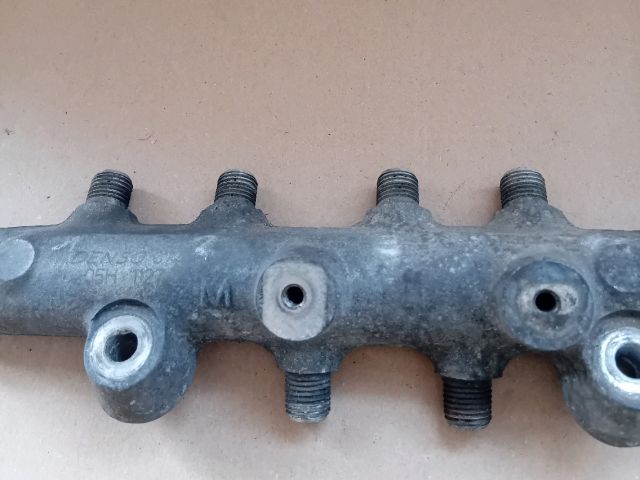 bontott MAZDA 5 Közösnyomócső