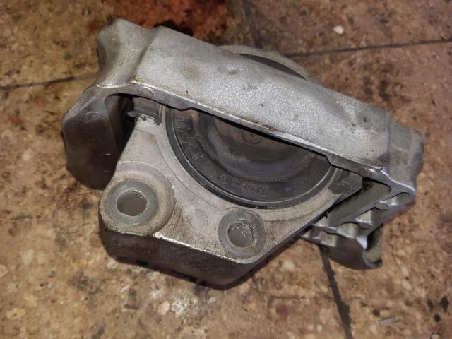 bontott MAZDA 5 Motor Tartó Bak (Pozíciófüggetlen)