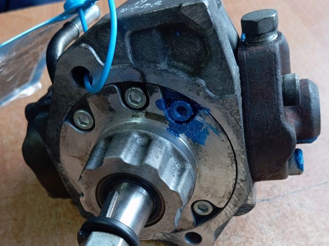 bontott MAZDA 5 Nagynyomású Szivattyú