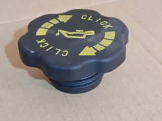 bontott MAZDA 5 Olajbeöntő Sapka