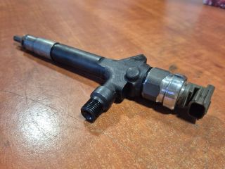 bontott MAZDA 5 Porlasztó (1 db)