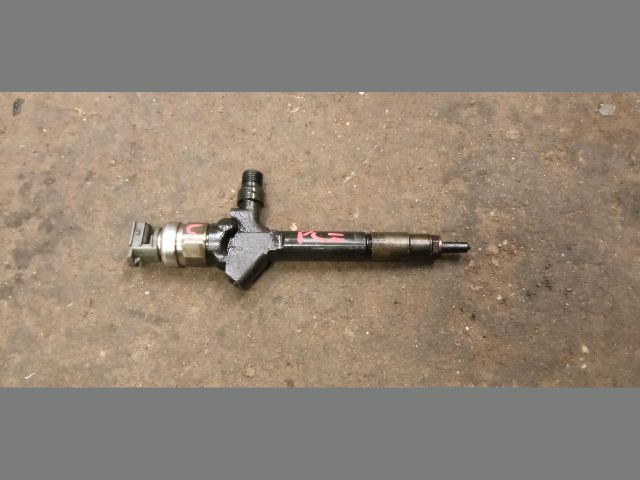 bontott MAZDA 5 Porlasztó (1 db)