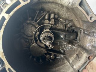 bontott MAZDA 5 Váltó (Mechanikus)