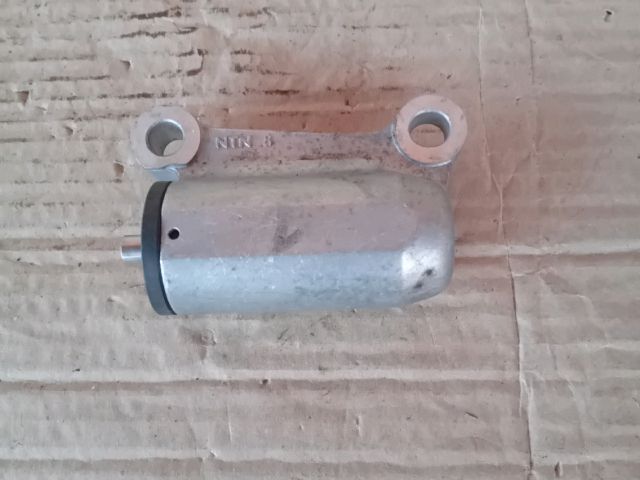 bontott MAZDA 5 Vezérlés Lánc / Szíj Feszítő Görgő