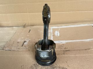 bontott MAZDA 5 Dugattyú és Hajtókar